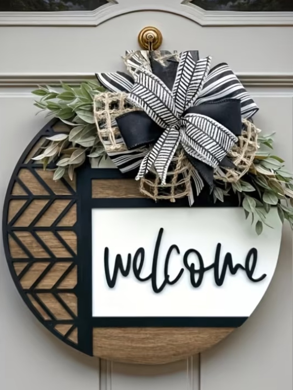 Welcome Round Wood & Black Metal Door Sign with Black Bow